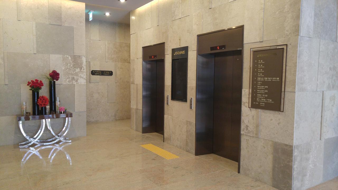 J Square Hotel And Wedding Джинджу Екстериор снимка